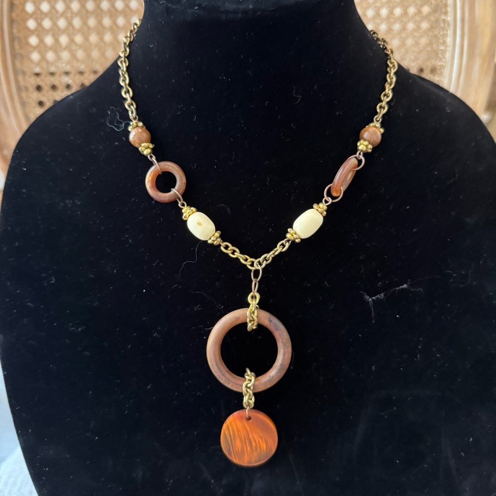 Gold tone and Brown Pendant Necklace